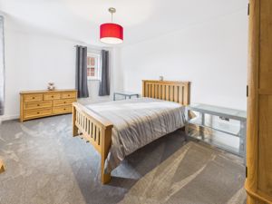 Bedroom- click for photo gallery